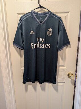 Men's Large Real Madrid 2018 / 2019 Away Jersey Replica